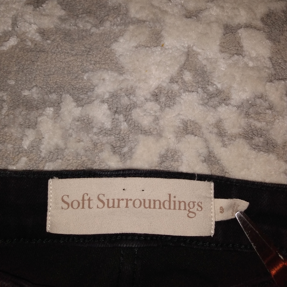 Soft Surroundings Black 5 Pocket Jeans Size 6P - Picture 5 of 9